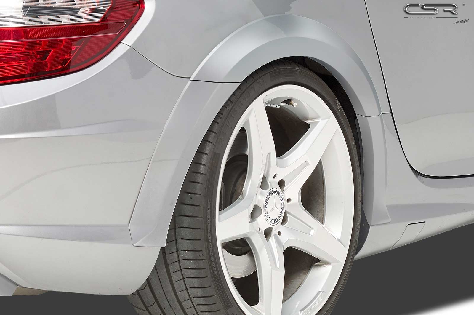 Kotflügelverbreiterung hinten für Mercedes-Benz SLK / SLC R172 VB018 Image 1