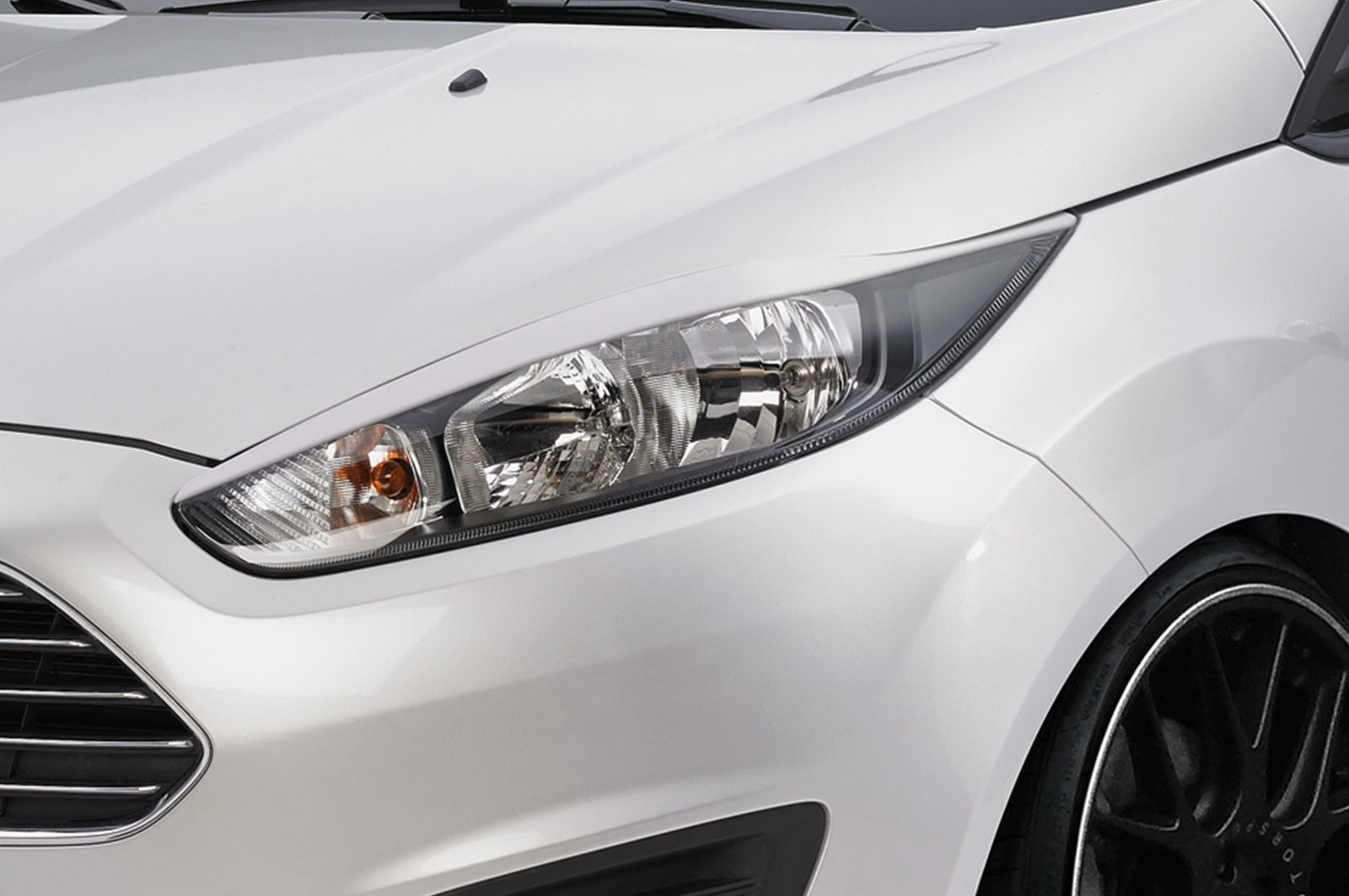 Scheinwerferblenden für Ford Fiesta MK7 SB210 Image 1